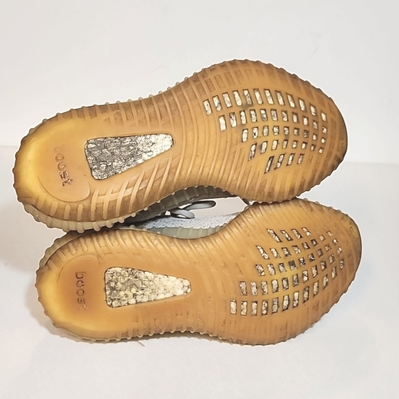 Yeezy Boost 350 V2 Sesame Gray Size US 5.5 - F997710 - Picture 6 of 9